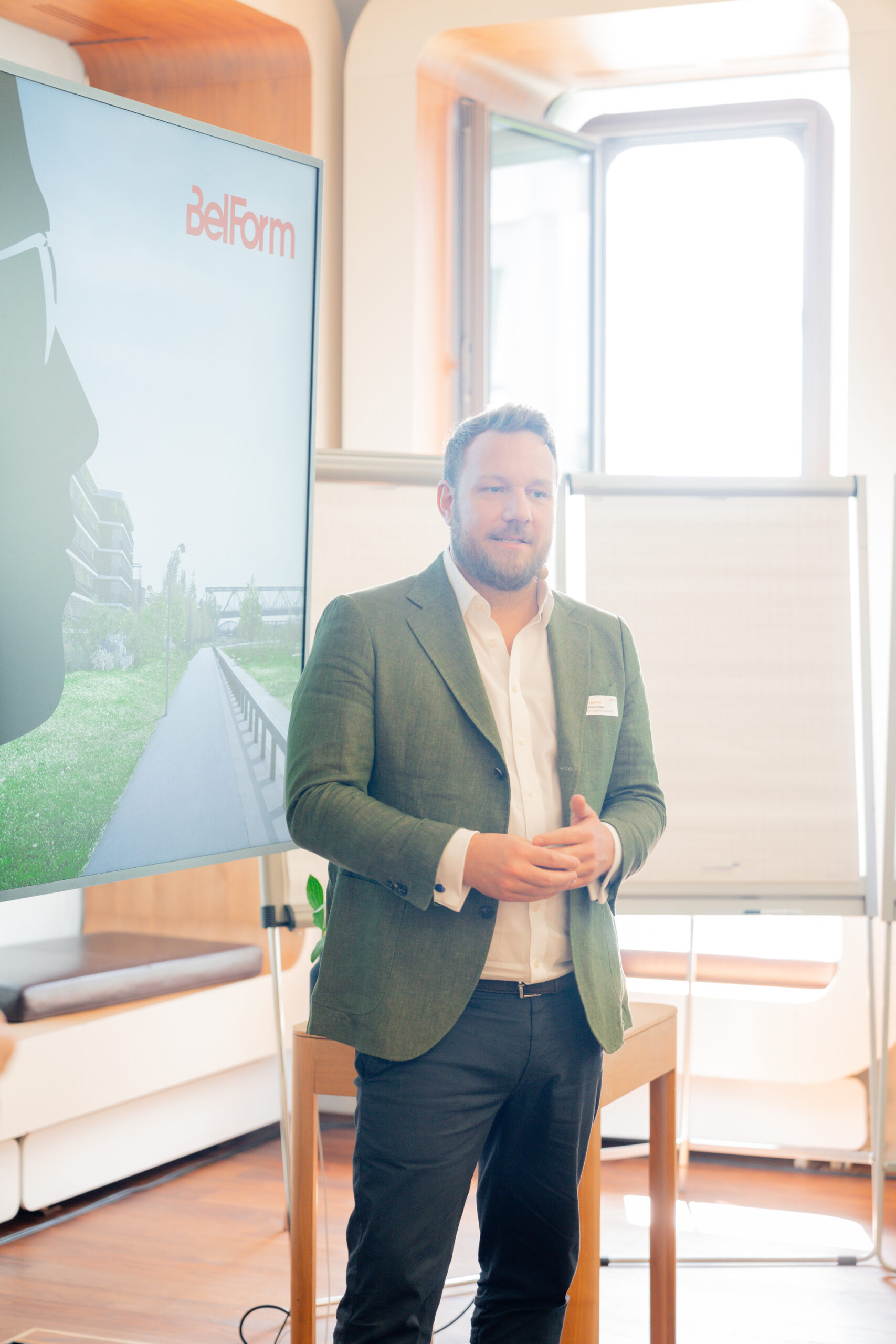 Zu sehen ist Sebastian Ehrhardt.