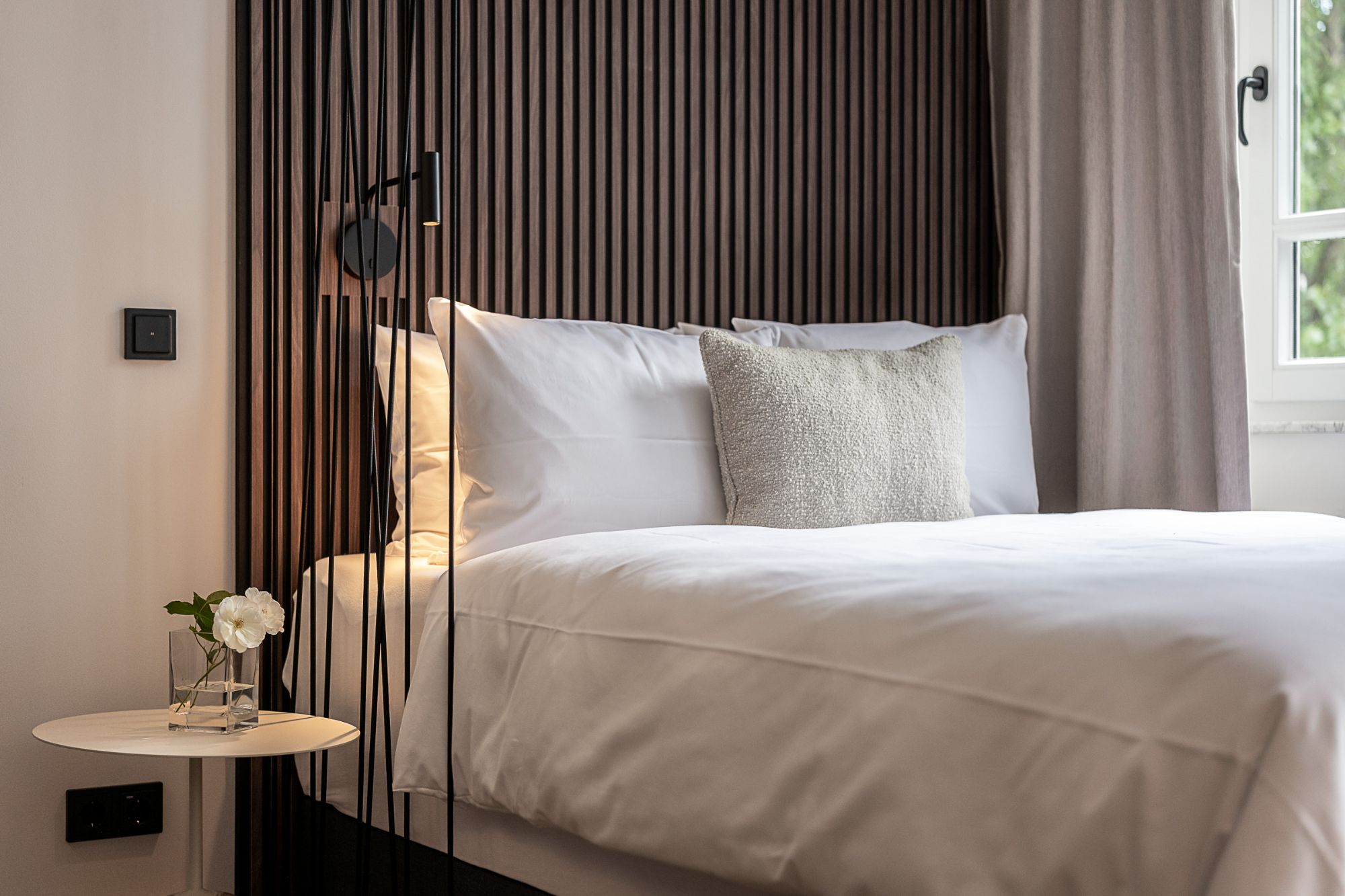 Bob W München Schwabing: möbliertes Apartment | BelForm: Konzeption, Planung, Realisierung, Digitalisierungsberatung