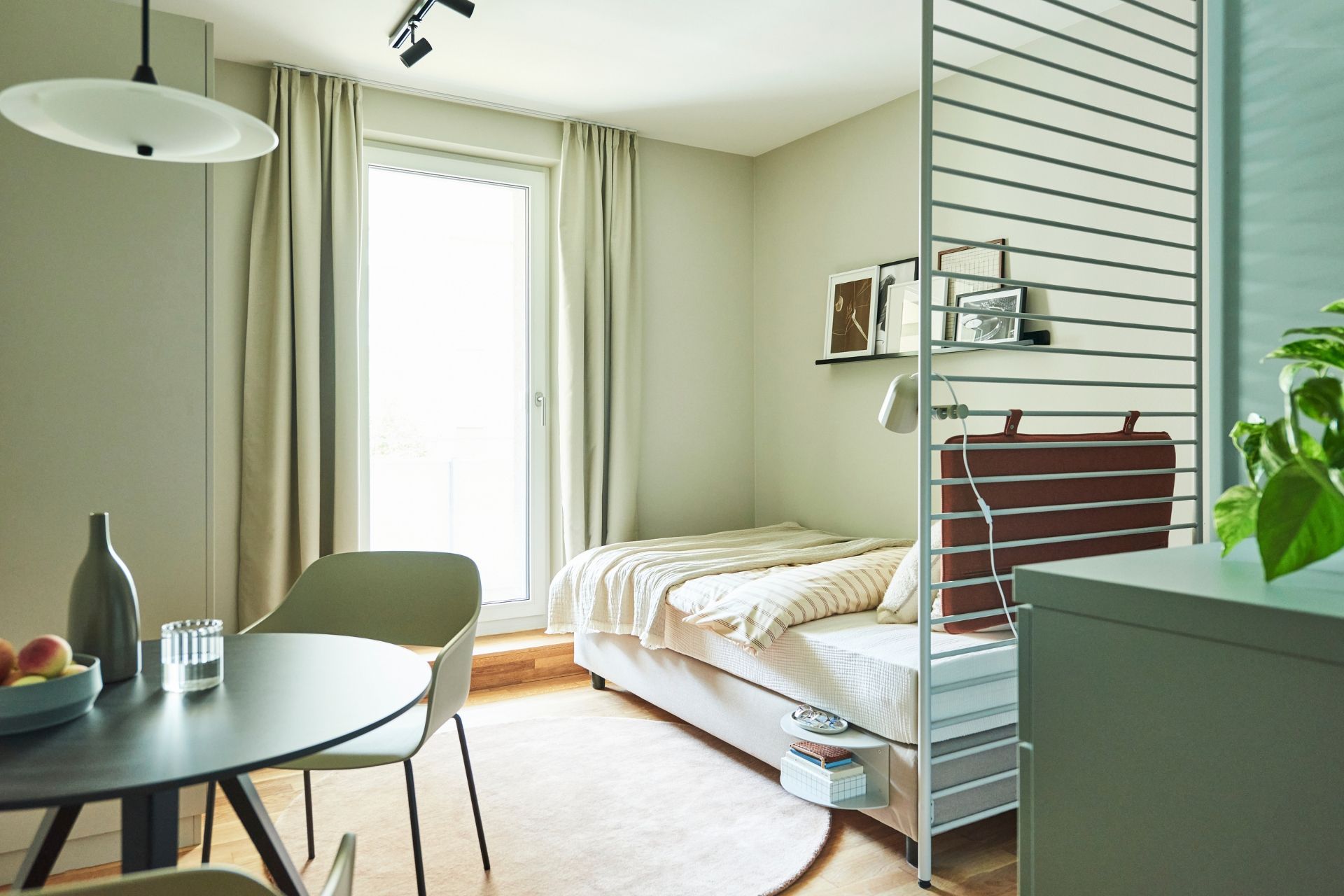 Little East Frankfurt: Apartmentansicht | BelForm: Analyse, Konzept, Innenarchitektur, Möblierung, Vermietung