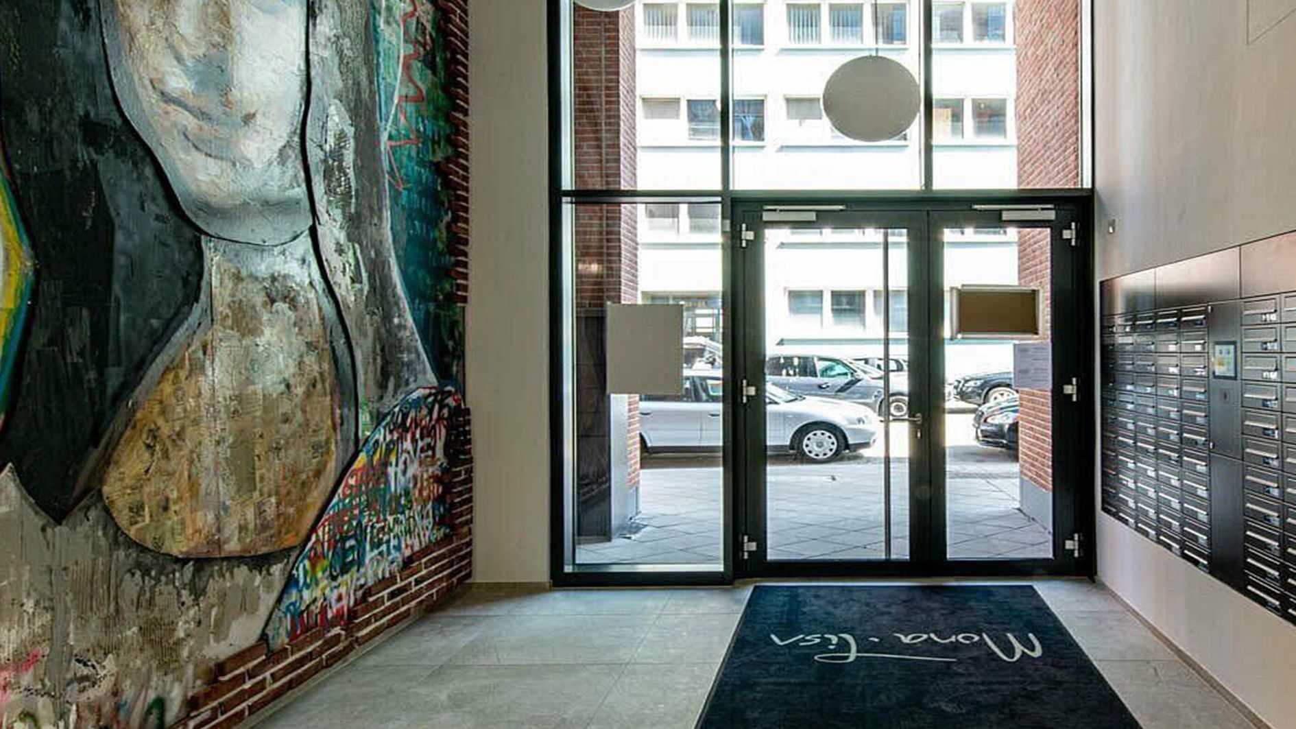 Mona Lisa Urban Apartments Frankfurt: Eingang | BelForm: Wirtschaftlichkeit, Konzept, Innenarchitektur, Einrichtung, Digitalisierung