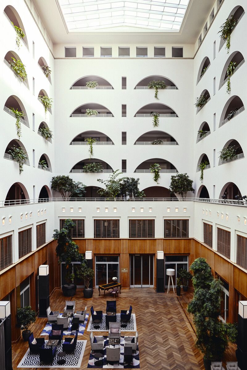 Tertianum Residenz Berlin Atrium Gesamtraum